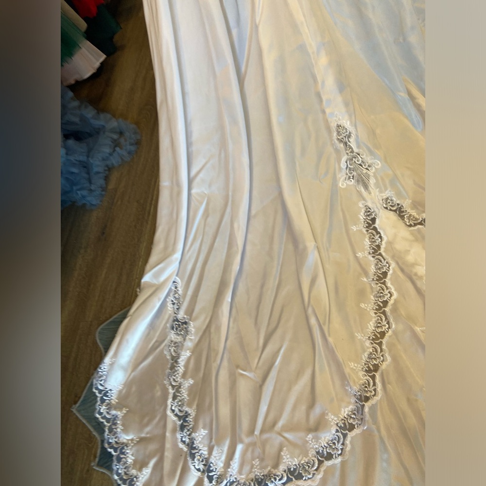 Vintage Bridal Originals Wedding Gown - Picture 12 of 12